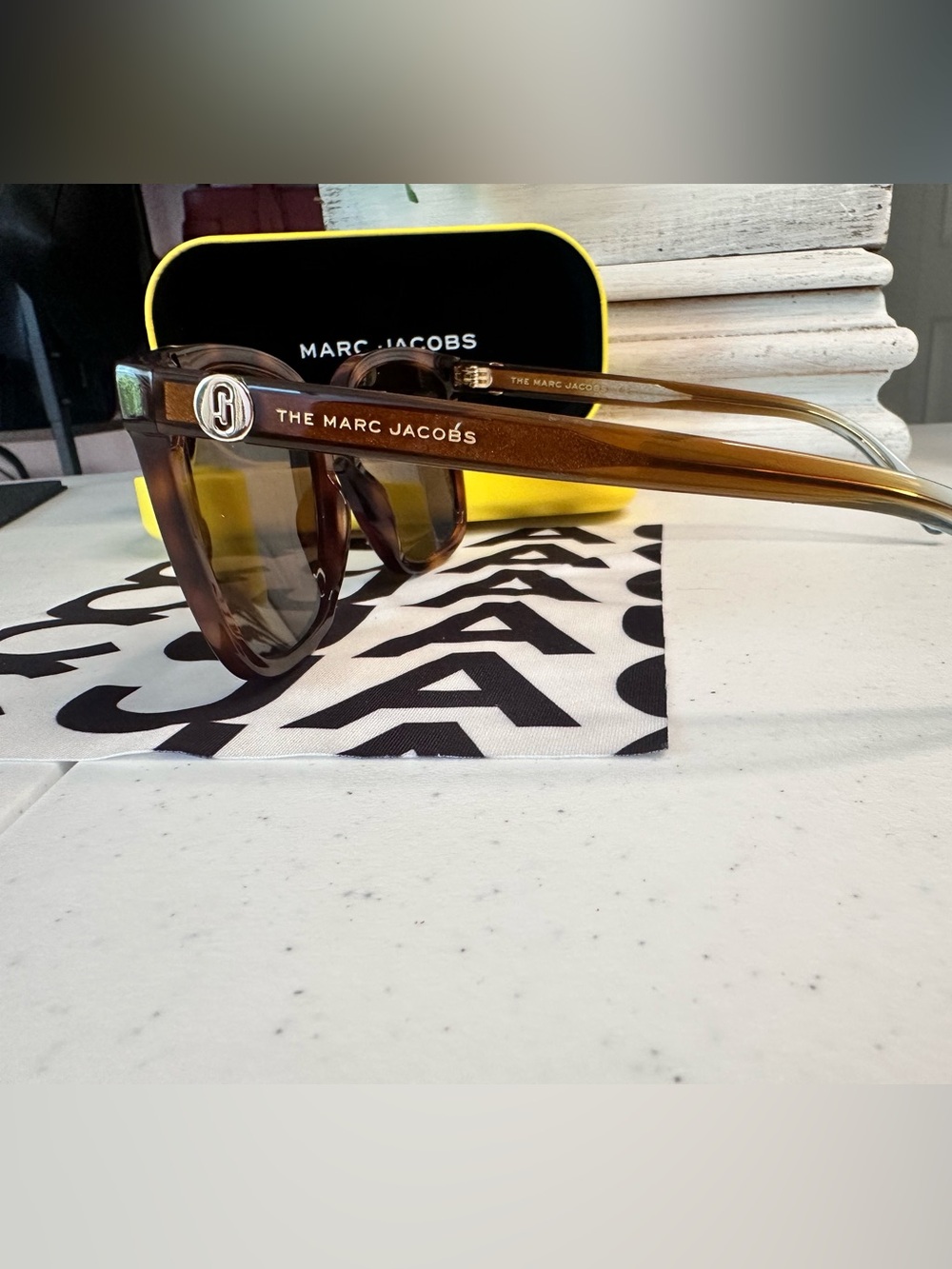 Marc Jacobs Tortoiseshell Sunglasses with Brown Lenses - Picture 4 of 7